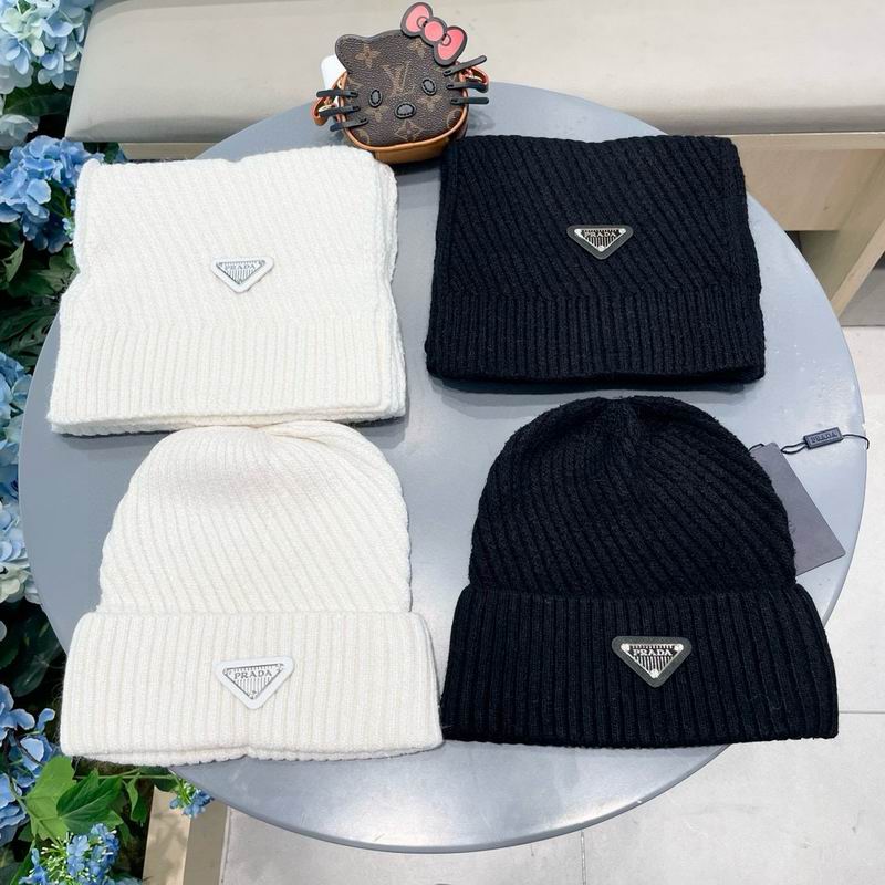 Prada Scarf hat 091002